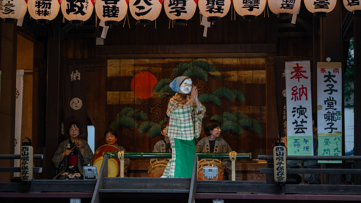 Japan Culture 101: Customs, Etiquette & Manners for Travelers